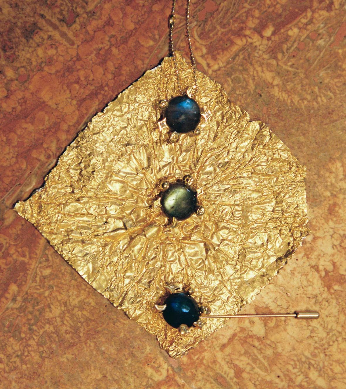 Cosmic Love 2026 Brooch with Diamonds